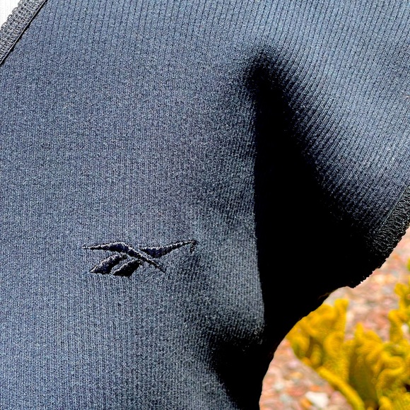 REEBOK CASUAL TOP - Picture 2 of 4